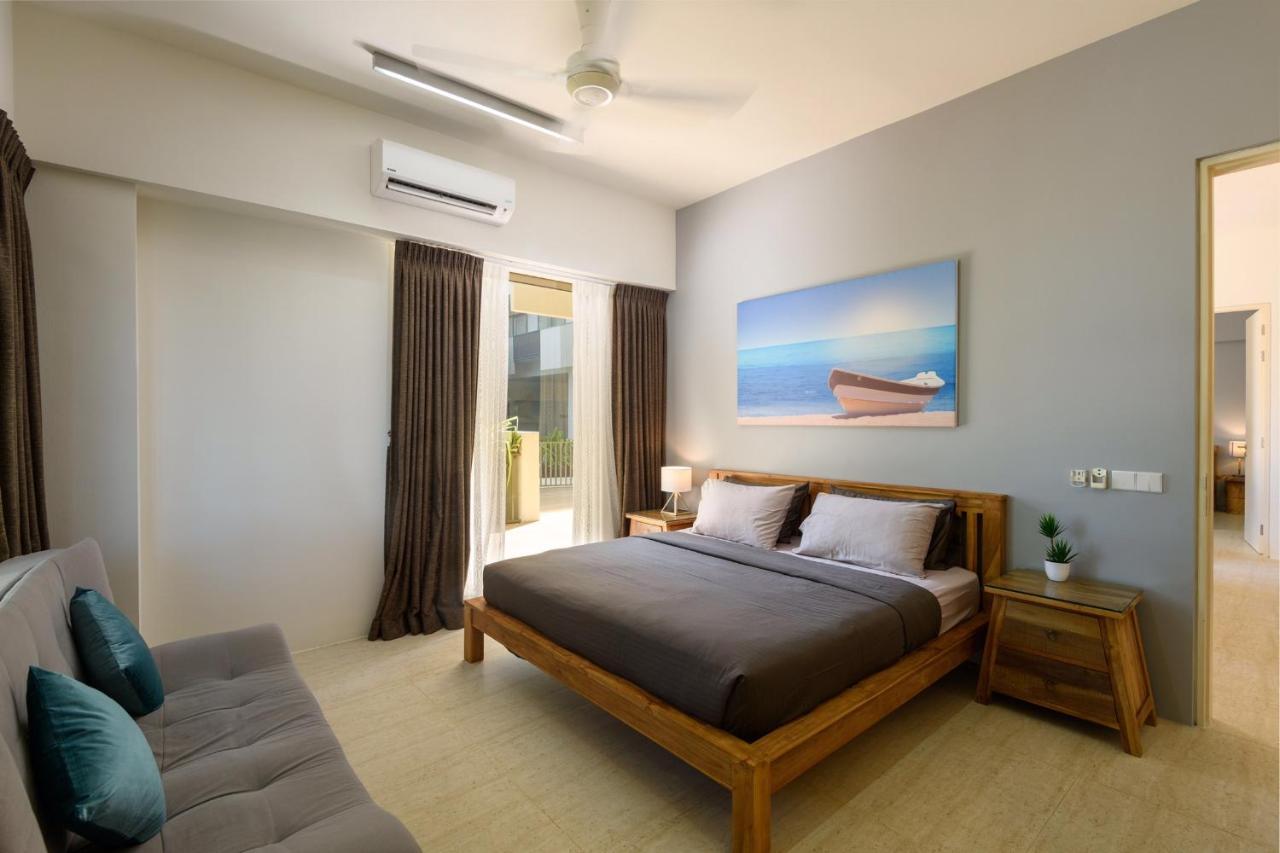 By The Sea Beach Front Apartment Batu Feringgi Dış mekan fotoğraf