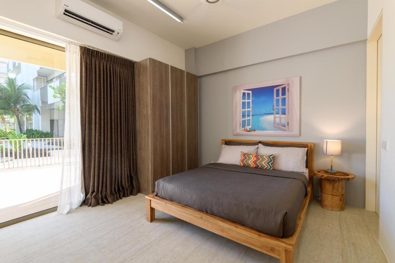 By The Sea Beach Front Apartment Batu Feringgi Dış mekan fotoğraf