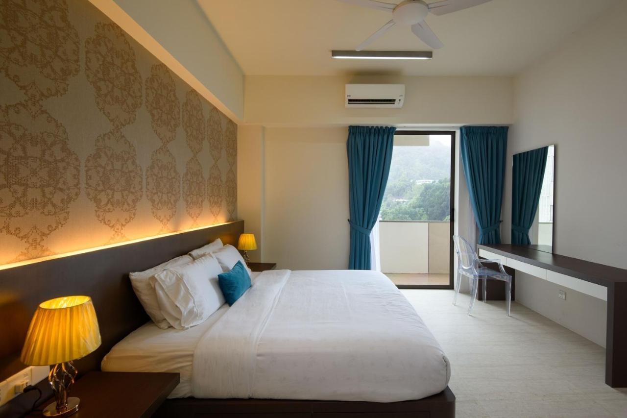 By The Sea Beach Front Apartment Batu Feringgi Dış mekan fotoğraf