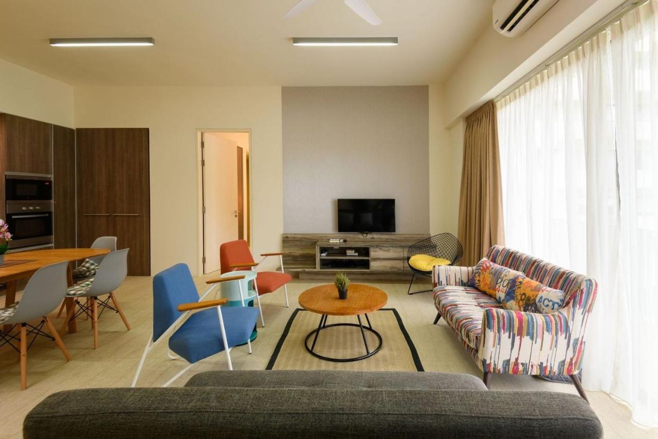 By The Sea Beach Front Apartment Batu Feringgi Dış mekan fotoğraf