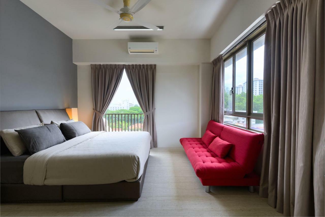 By The Sea Beach Front Apartment Batu Feringgi Dış mekan fotoğraf