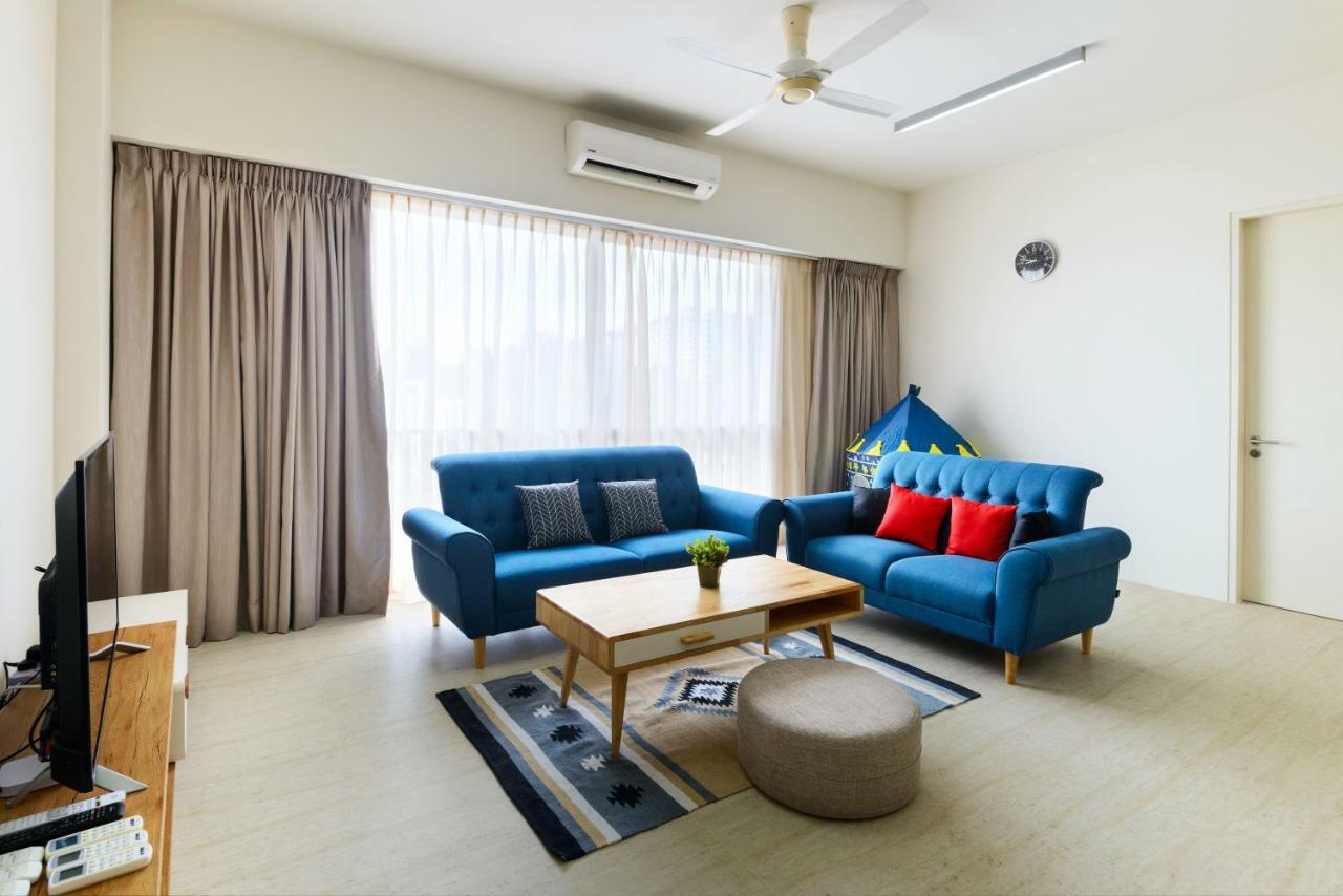 By The Sea Beach Front Apartment Batu Feringgi Dış mekan fotoğraf